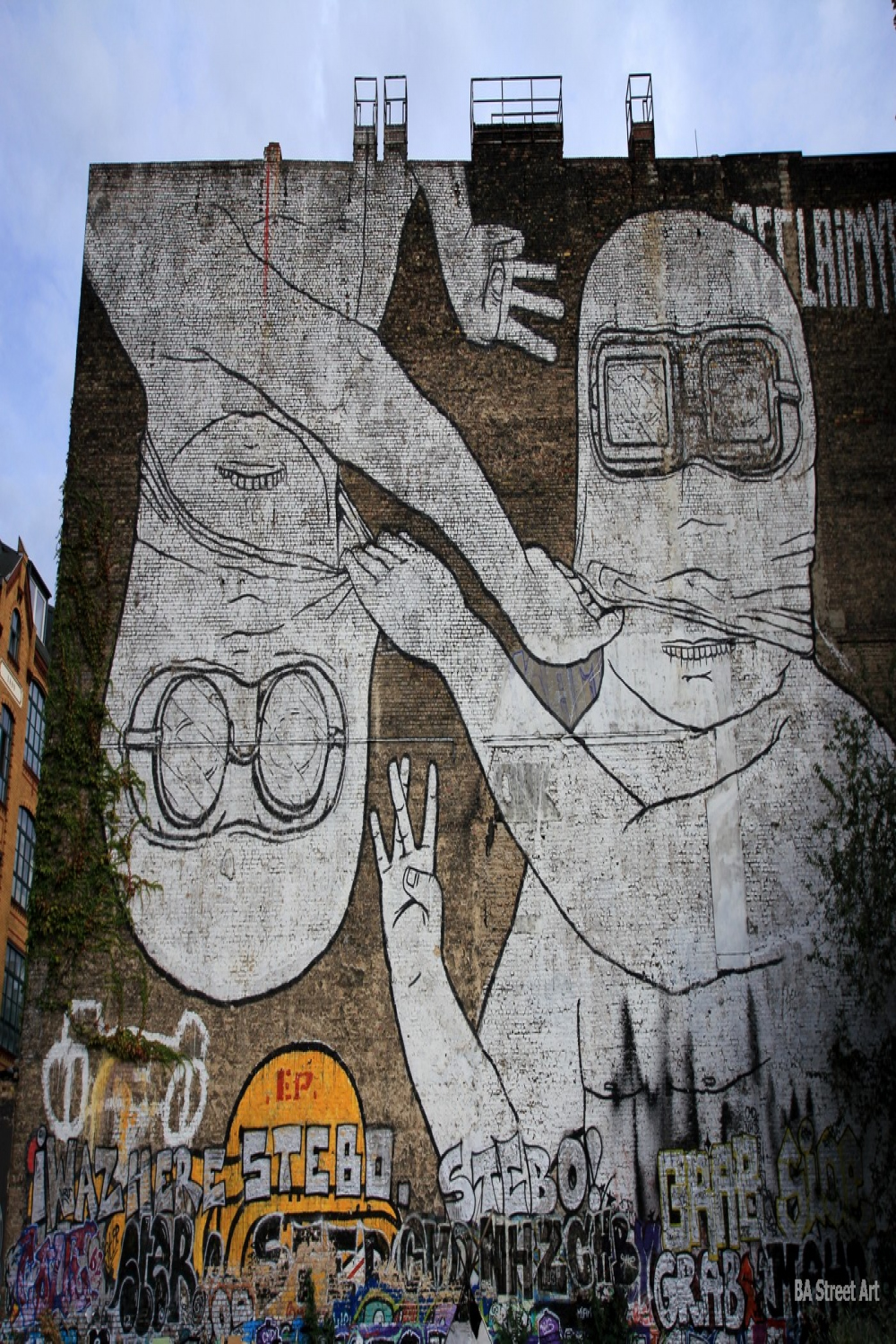 Berlin street art and graffiti - Blu and the best murals in the