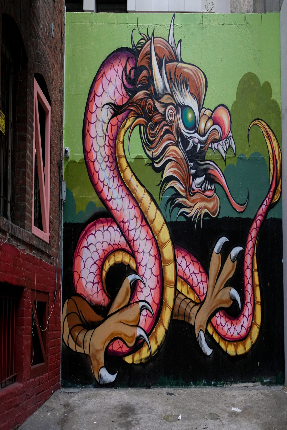 Dragon Mural, Chinatown //  Mural art, Graffiti art