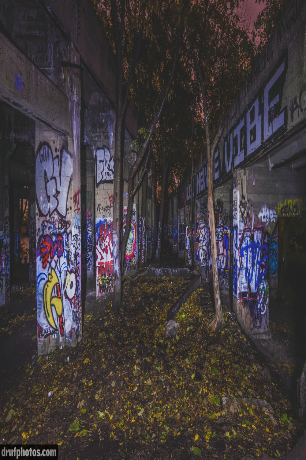 Druf Explores Graffiti Pier At Night  Streets Dept