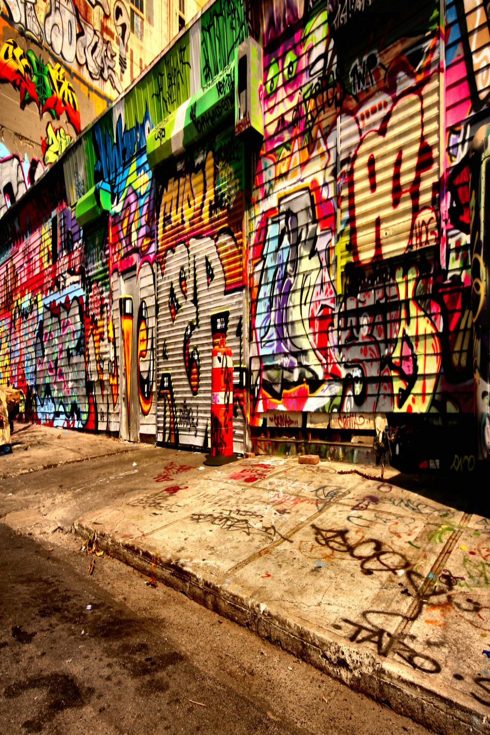 Graffiti-Wallpaper-Full-HD-Free-Download-for-Desktop-Laptop