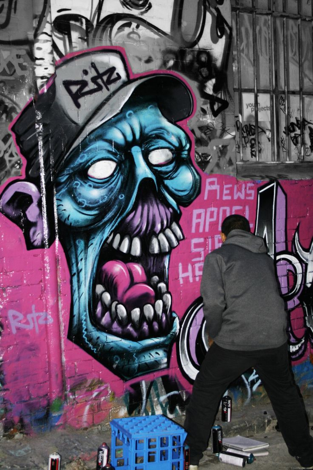 Graffiti zombie  Street art, Graffiti artist, Graffiti art