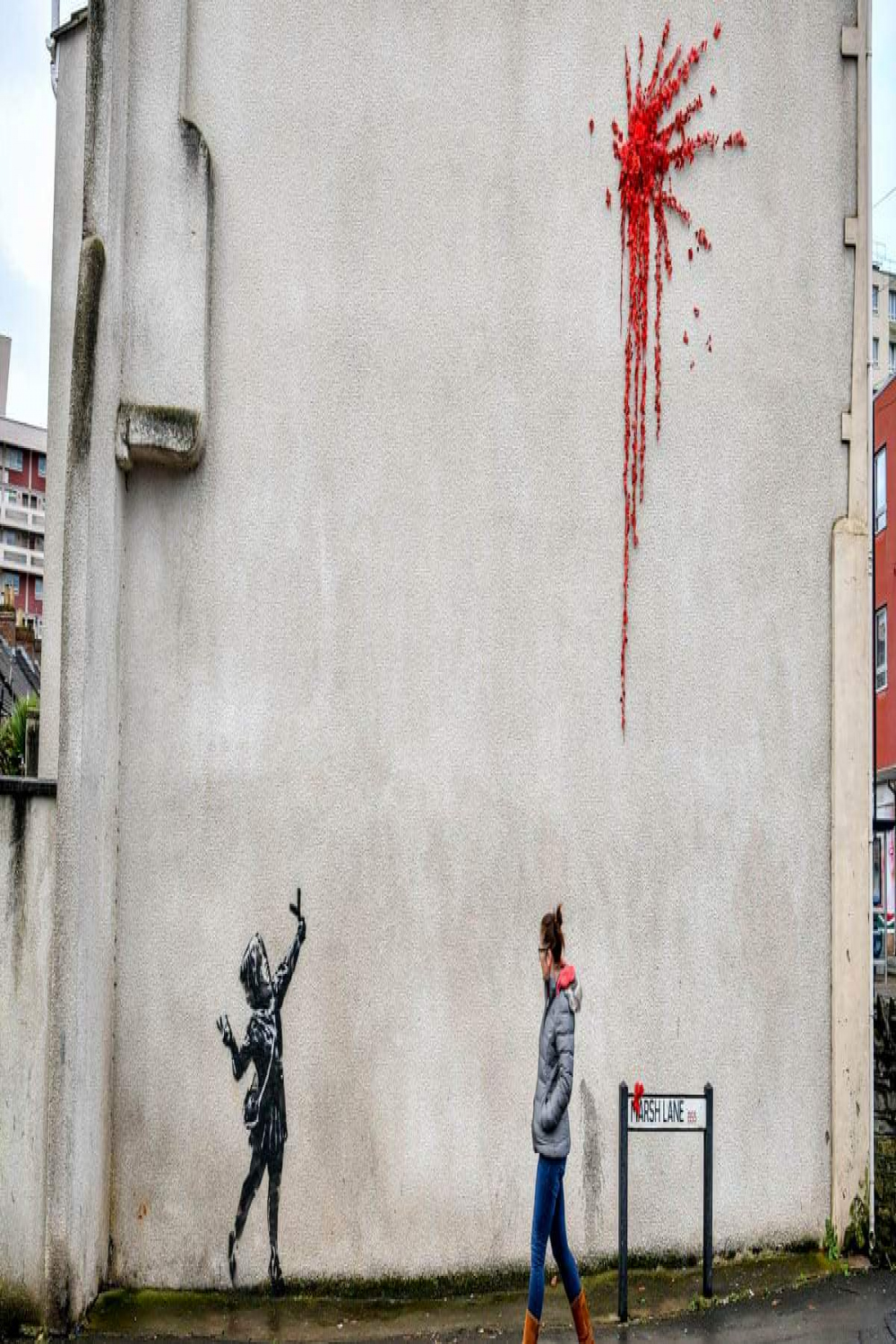 New Banksy Mural Appears in Bristol for Valentine