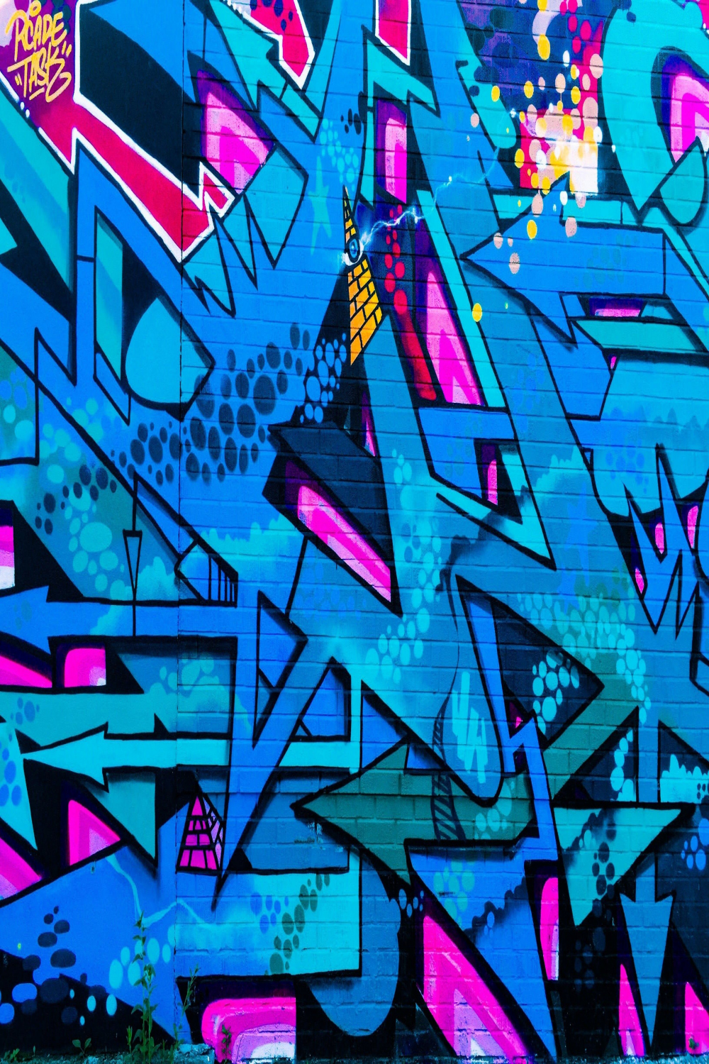 blue, pink, and black graffiti digital wallpaper #graffiti street