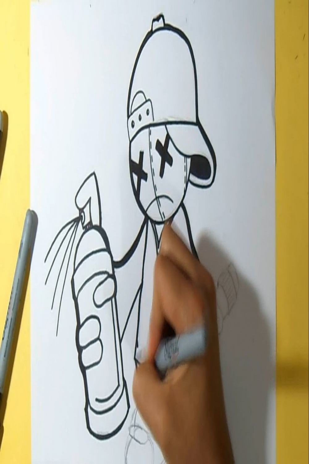 comment dessiner Personnage avec bouchon graffiti