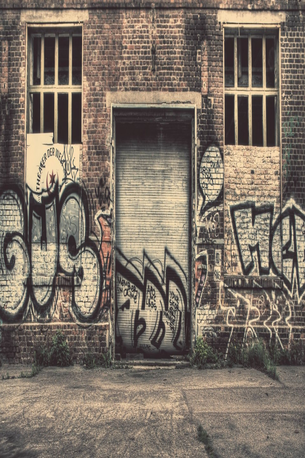 Download Wallpaper x Wall, City, Graffiti, Street, Old