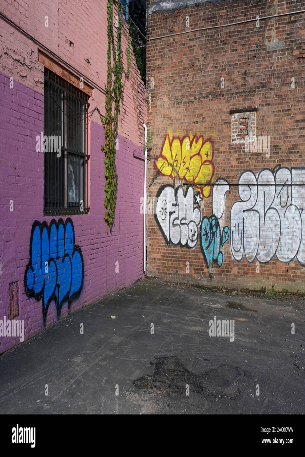 Graffiti tag new york hi-res stock photography and images - Alamy