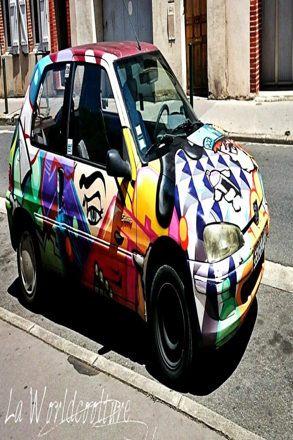 Street-art mobile sur voiture à Toulouse - Le Boudu Monde  Blog