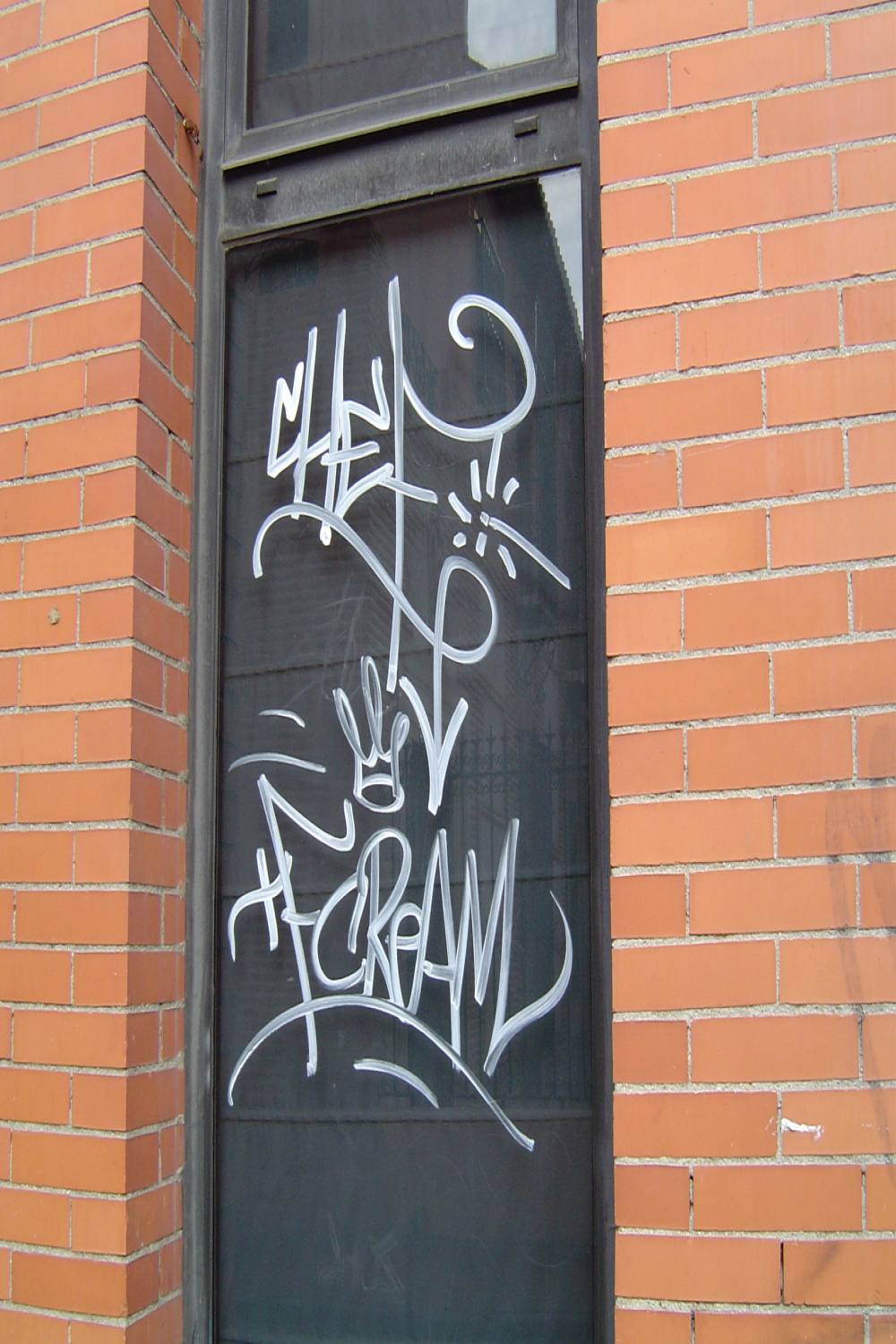 tagging  GRAFFITI