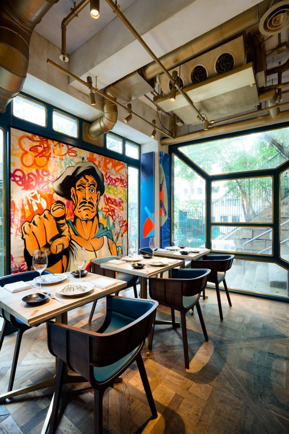 The Walls Of This Restaurant Are Filled With Street Art  Art